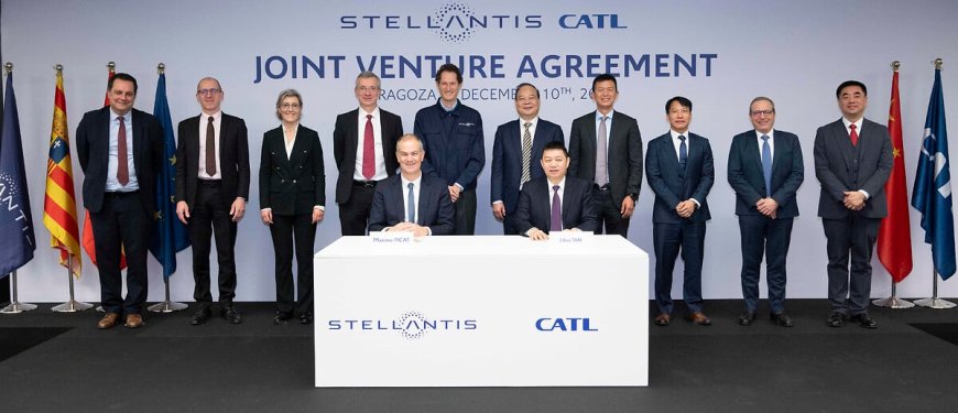 Stellantis ve CATL, İspanya’da 4,1 Milyar Avroluk Batarya Fabrikasının Temelini Attı