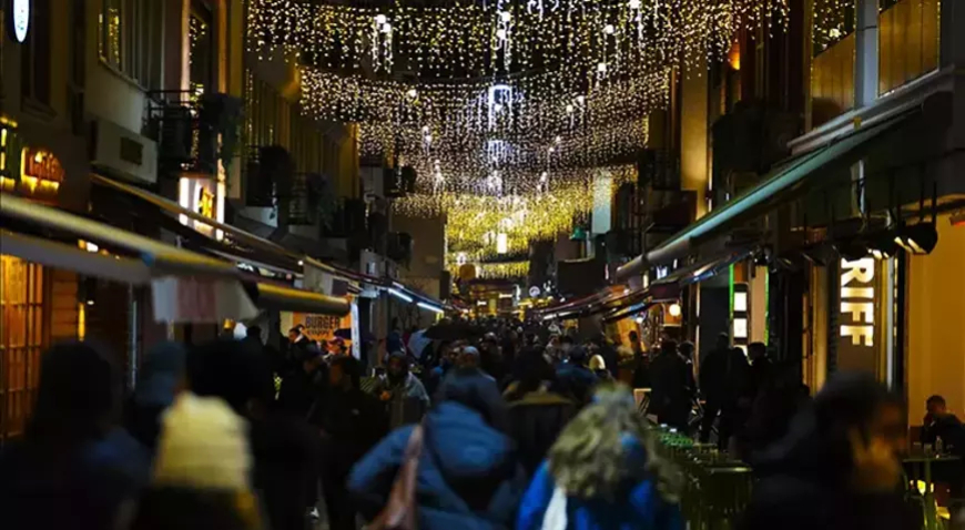 İstanbul Yılbaşına Hazır: 8 İlçeye Ağır Tonajlı Araç Girişi Yasaklandı