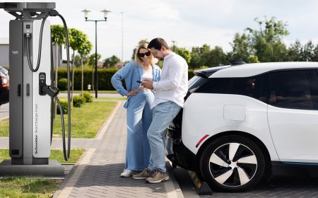 Schneider Electric’ten yüksek hızlı şarj hamlesi: StarCharge Fast 720 tanıtıldı