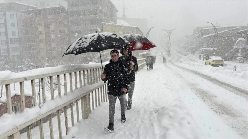Meteoroloji uyardı: Birçok bölgede kuvvetli yağış, fırtına ve çığ tehlikesi
