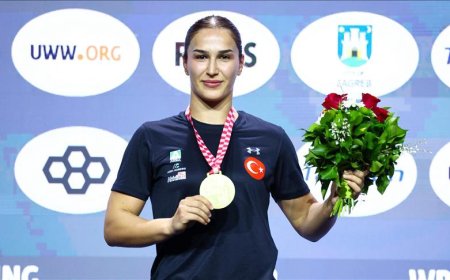 Akkök Holding’ten Buse Tosun Çavuşoğlu’na altın madalya tebriği