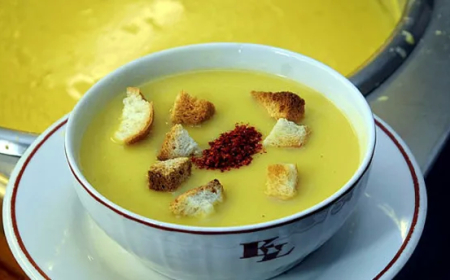 Lokanta Usulü Mercimek Çorbası Evde Nasıl Yapılır? İşte Lezzetin Püf Noktaları