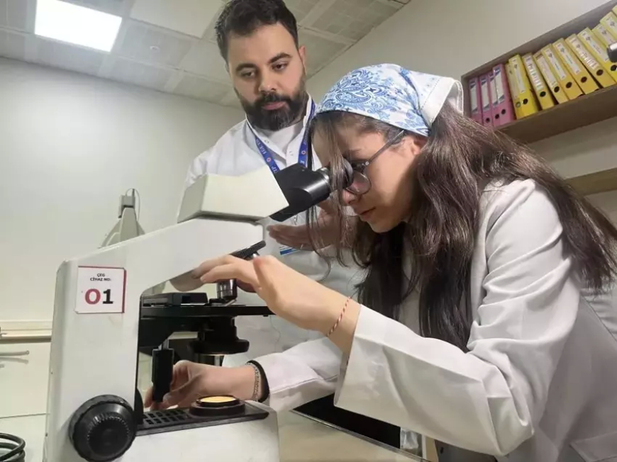 İzmirli Lise Öğrencisinden Tıp Dünyasında Devrim: Kanseri %97 Hassasiyetle Teşhis Eden Yapay Zeka!