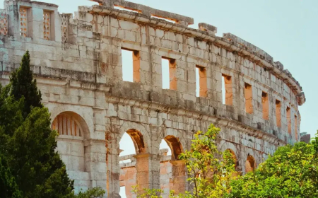 Taşların Arkasındaki Sabır: Dünyanın En Ünlü Yapıları Kaç Yılda Tamamlandı?