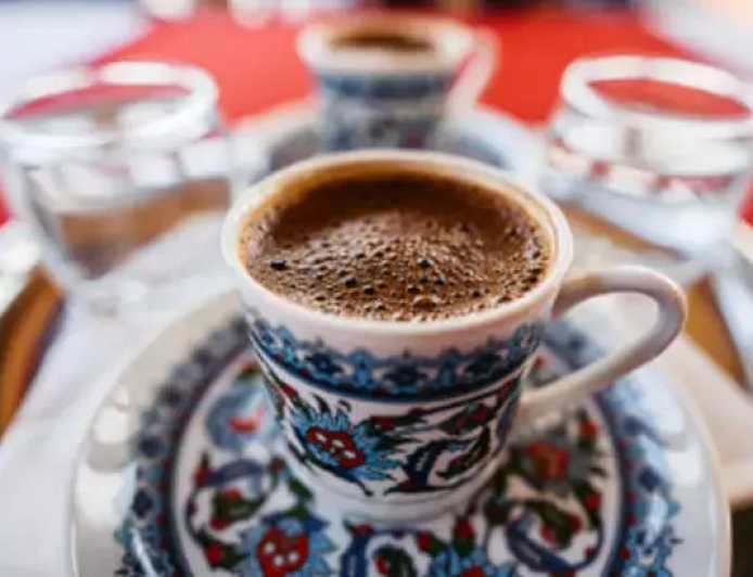 Bağırsakları Harekete Geçiren Tarif: Tereyağlı Türk Kahvesi