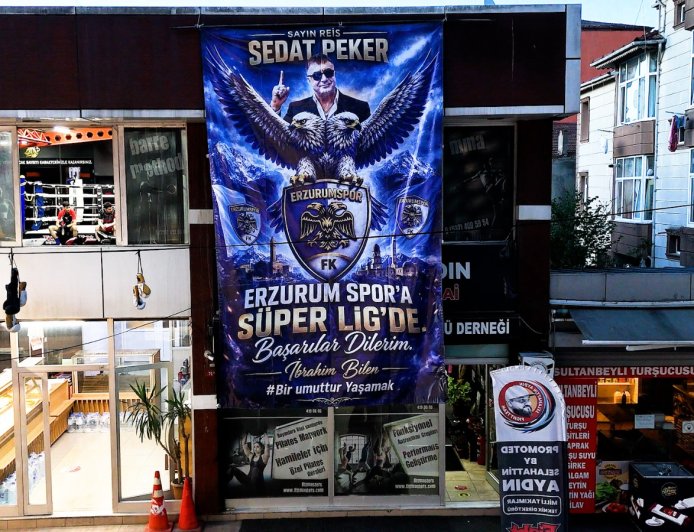 Erzurumspor’un Süper Lig Sevinci İçin Bayrak Çalışması: Sporculardan Anlamlı Teşekkür Mesajı