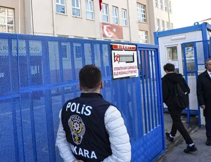 İÇİŞLERİ'NDEN 81 İLE KRİTİK GENELGE: OKULLARDA "TAM GÜVENLİK" DÖNEMİ