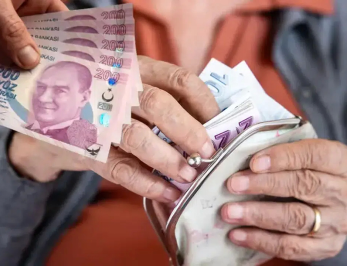 Emeklinin Bayram İkramiyesi Netleşti: Bakan Işıkhan Son Noktayı Koydu!