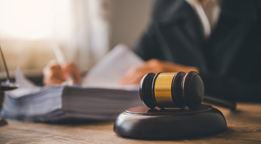 Anayasa Mahkemesi, Arabulucunun Hatası Nedeniyle İşe İade Davası Reddedilen İşçi'nin 10 Bin Lira Manevi Tazminat Ödemesine Karar Verdi