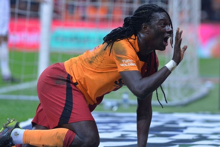 Galatasaray'da Yeni Dönem Hareketliliği: Gomis İdari Kadroya mı Dönüyor?