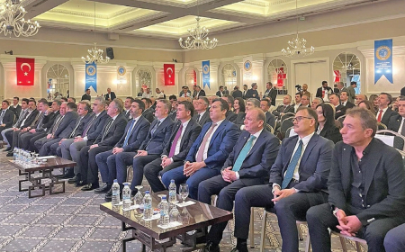 Sanayiciden Masaya Sert Mesaj: "Bize Teşvik Değil, Güven Lazım!"