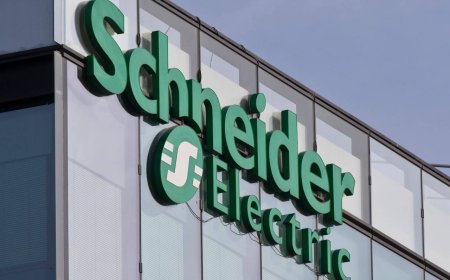 Sanayide Pilot Kısırlığı Bitiyor: Schneider Electric ve WEF’ten Küresel Dijitalleşme Atağı!
