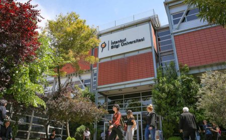 İstanbul Bilgi Üniversitesi’nin Faaliyet İzni Kaldırıldı: Öğrenciler Mimar Sinan Üniversitesi’ne Devam Edecek