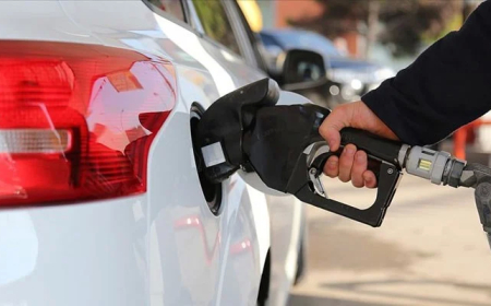 Sürücülerin Gözü Kulağı Pompa Fiyatlarında: Brent Petrol 100 Doların Altına Çakıldı!