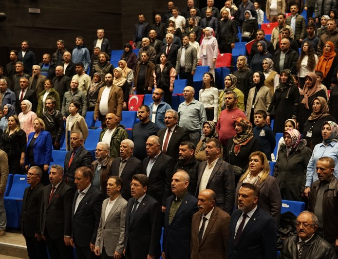 İSTANBUL'DA ŞENKAYALILAR BULUŞTU: KÜLTÜR VE KARDEŞLİK GECESİ