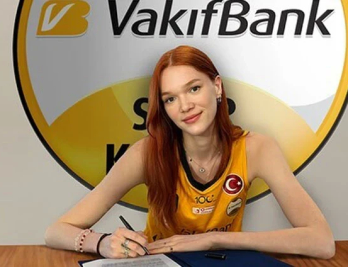 Voleybolda Yeni "Vargas" Modeli mi? Mehmet Akif Üstündağ’dan Marina Markova Açıklaması