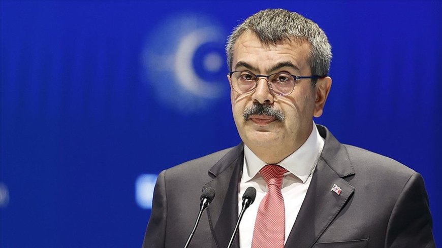 EĞİTİMDE DEVRİM HAZIRLIĞI: ARA TATİLLER VE ZORUNLU EĞİTİM SÜRESİ DEĞİŞİYOR MU?
