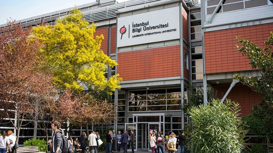 On Binlerce Öğrenci Rahat Nefes Aldı: İstanbul Bilgi Üniversitesi Kapatma Kararı Geri Çekildi!