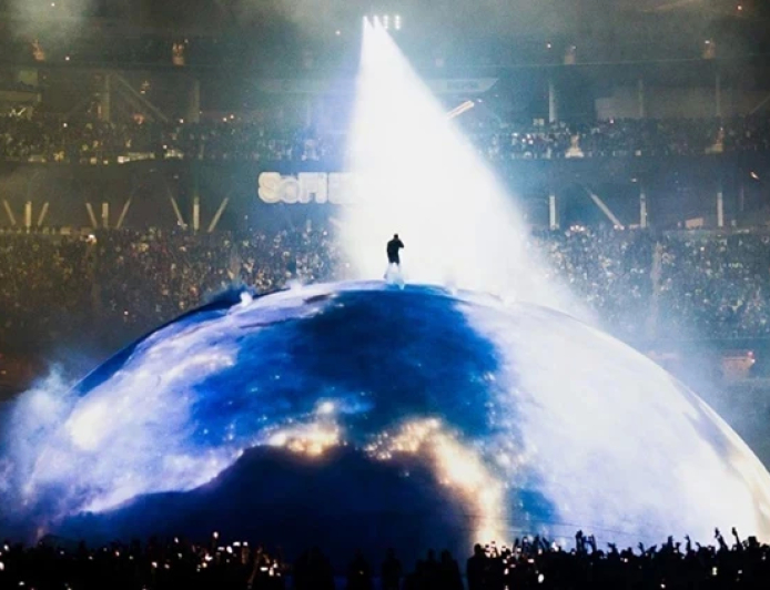 Kanye West İstanbul’da Tarih Yazdı: Dünya Rekoru ve Dev Ekonomi