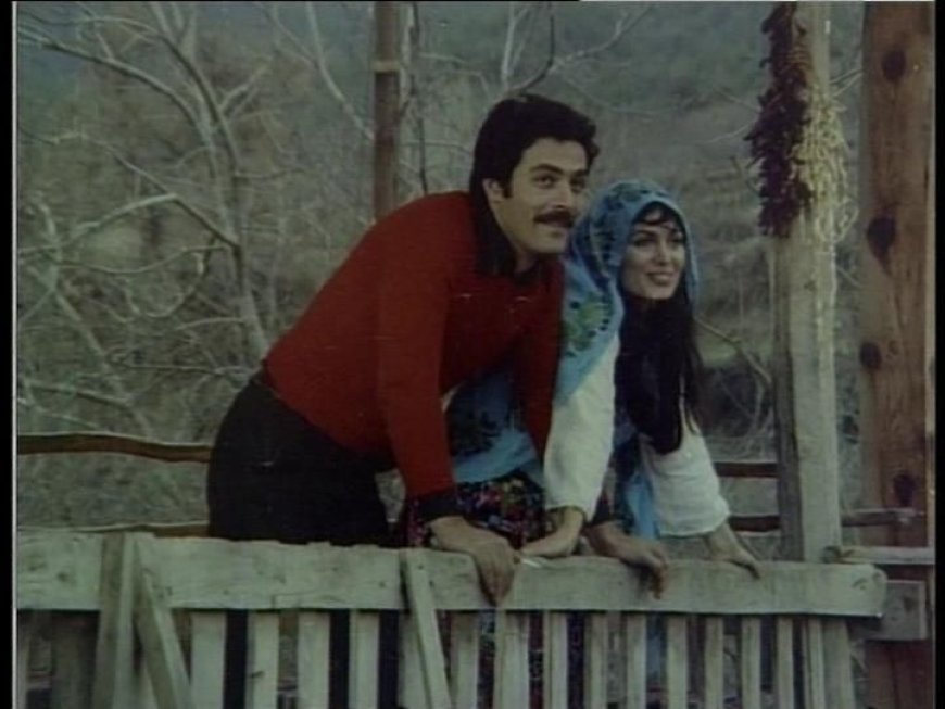 Sinema Dünyası Yasta: Devlerin Aşkı Ebedi Kaldı, Sanat Dünyasından Kadir İnanır’a Taziye Yağdı