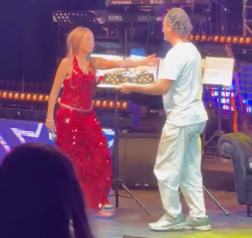 Yıldız Tilbe'den Doğum Günü Sürprizine Ezber Bozan Tepki: "Biten Bir Ömrün Neyini Kutlayacağım?"