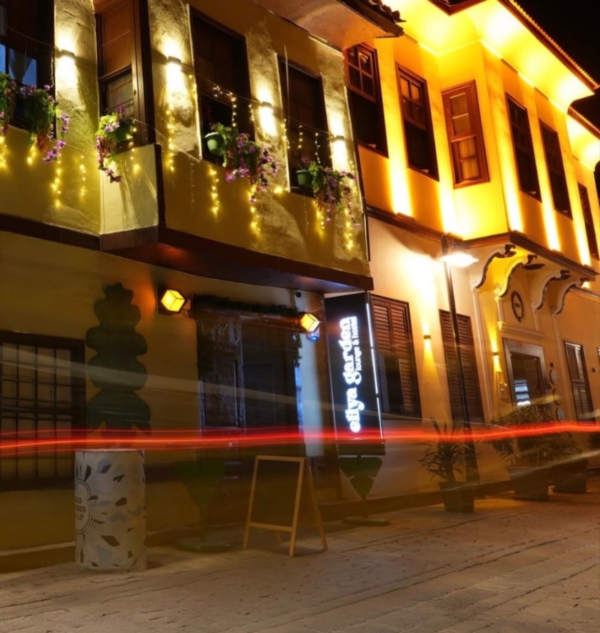Kaleiçi'ne Yeni Bir Soluk: Eliya Garden Lounge & Bistro Kapılarını Açtı