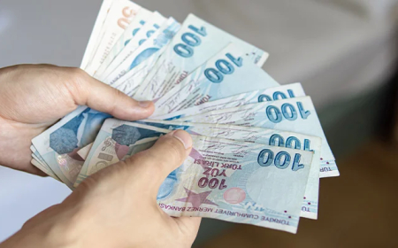 SGK Açıklandı: Emeklilerin Maaş Farkı Ödeme Tarihi Netleşti
