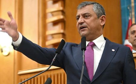 Özgür Özel Kürsüde Açıkladı: Yeni Parti "Çerçeve Yasa" İçin "Evet" Diyecek