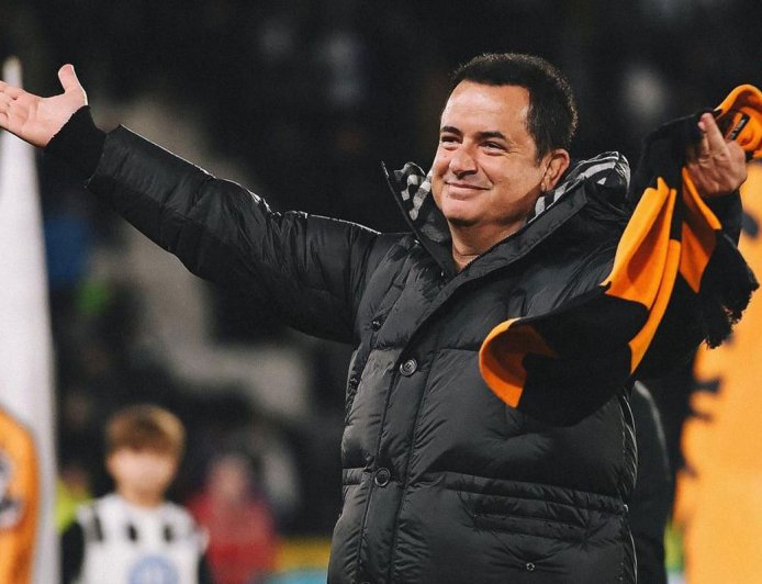 ACUN ILICALI'DAN REKOR TRANSFER! HULL CITY TARİHİNE GEÇTİ