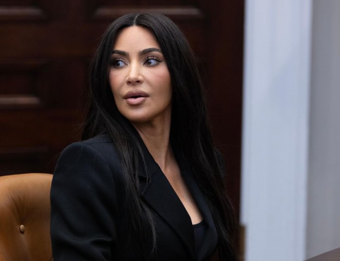 KIM KARDASHIAN'IN EVİNE GİRDİ, ÇALIŞANIN ARABASINI ALIP KAÇTI