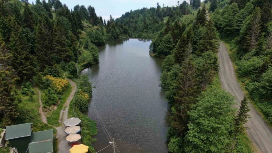 Trabzon’un Saklı Cenneti Balıklıgöl Turistlerin Yeni Favorisi Oldu